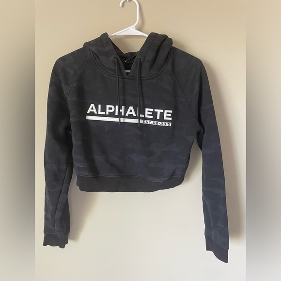 Alphalete cropped camo Hoodie NWOT size Small athletic wear - Picture 2 of 7